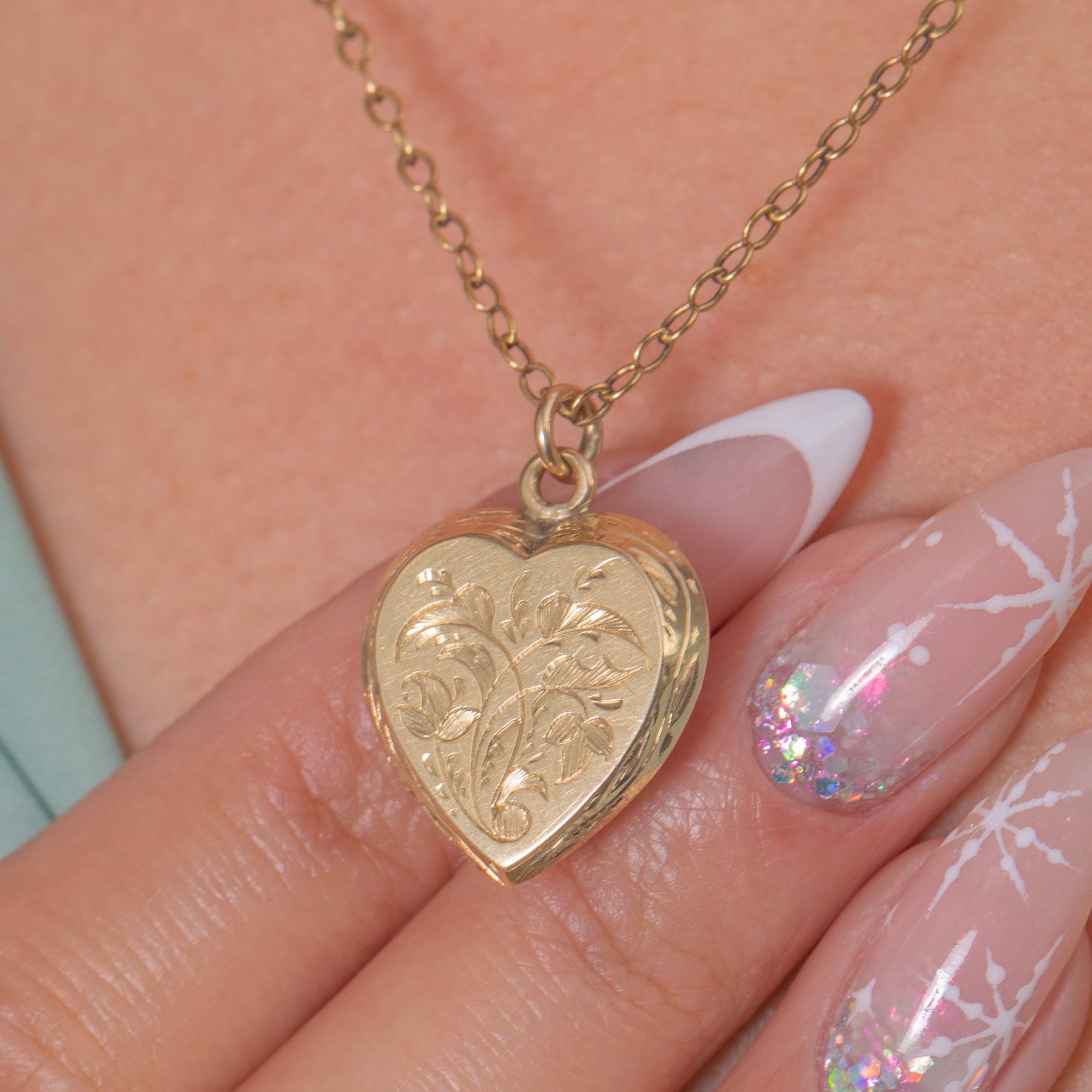 Heart Memory Locket Georgian 15ct Gold Engraved Heart Memorial Locket